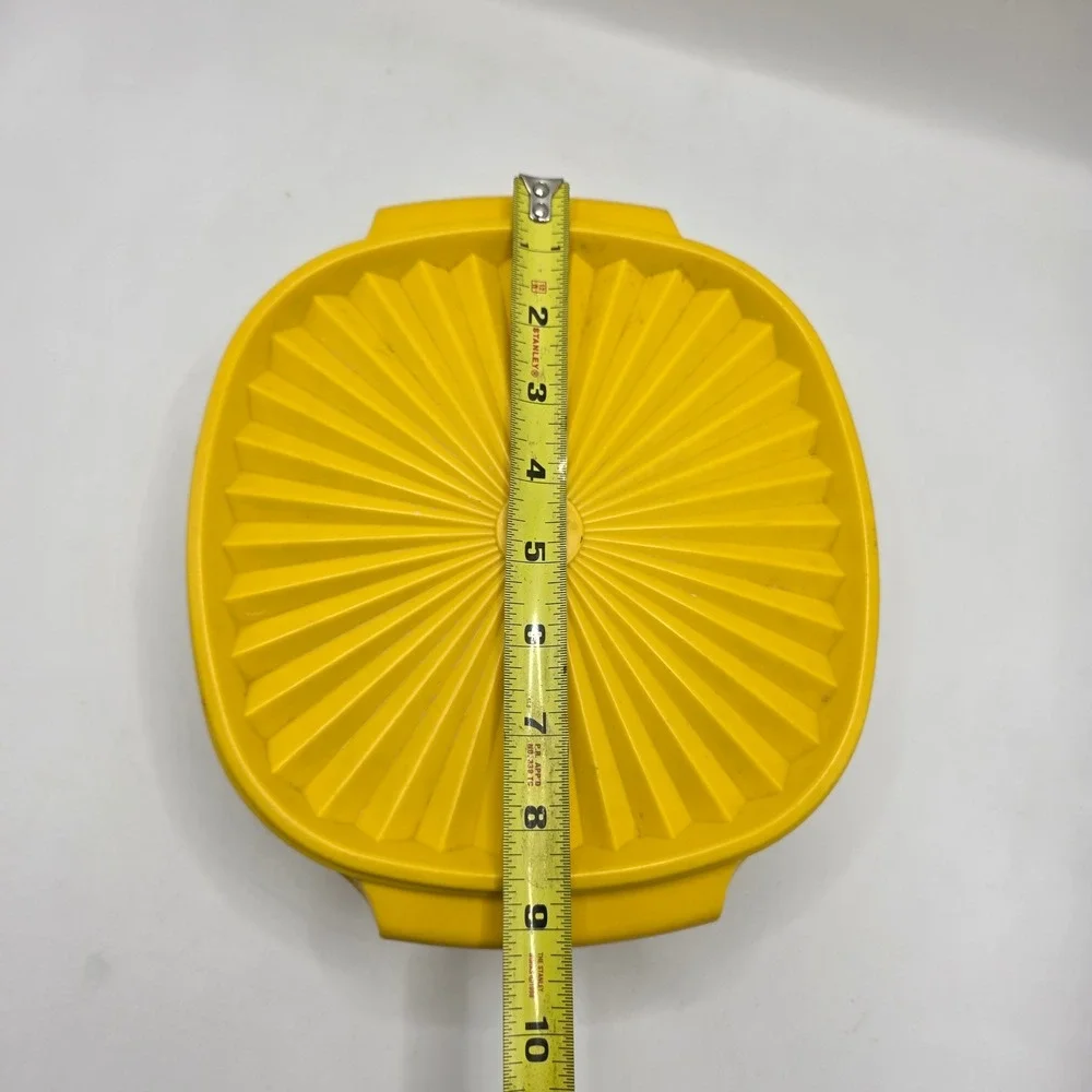 Tupperware Servalier Serving Bowl Yellow Sunburst Lid Vintage 70s MCM